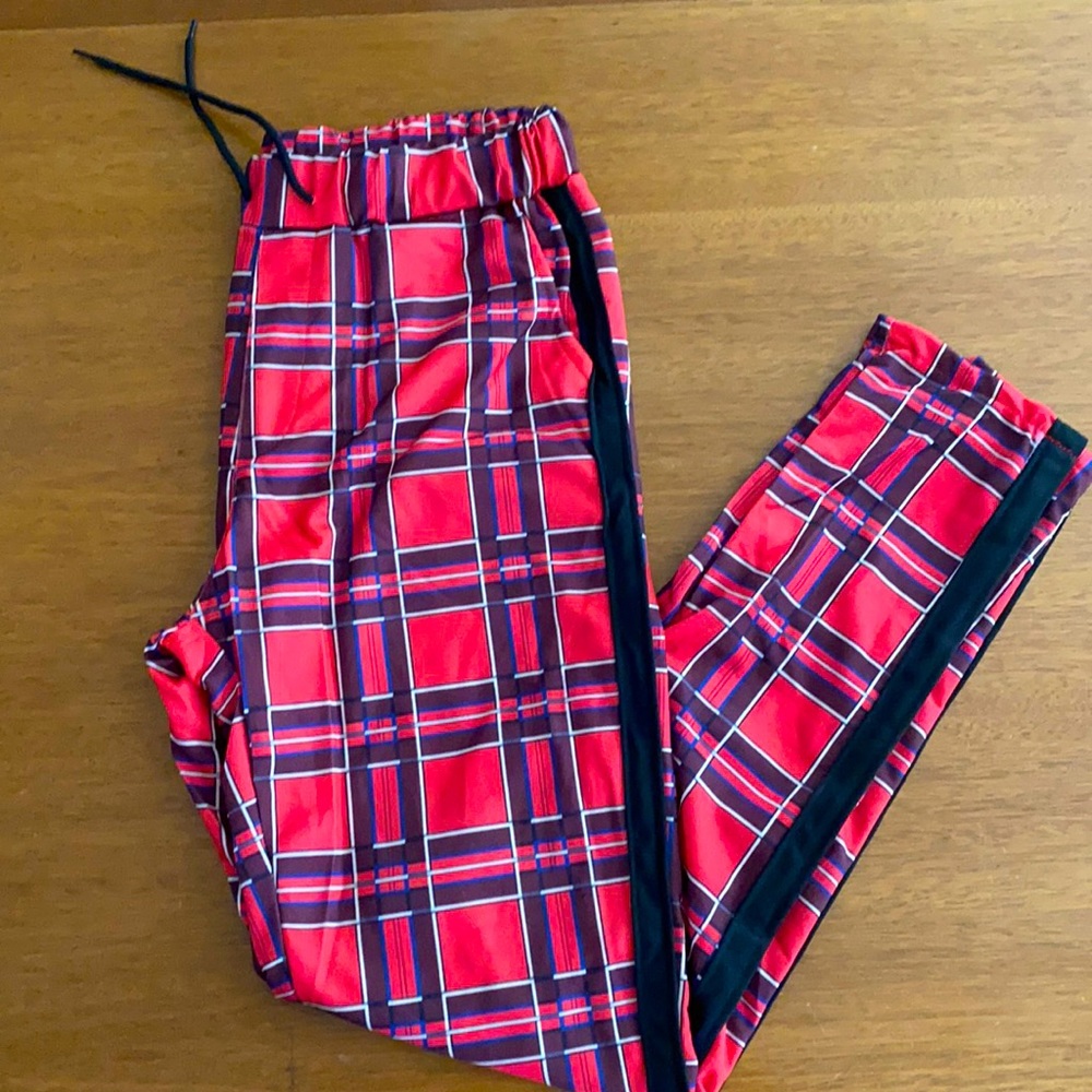 NWOT Colorful lounging pants